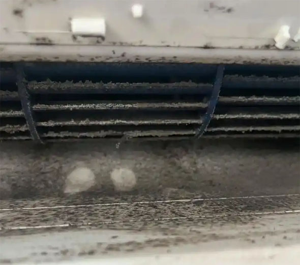 剑河空调吹的风有股烧焦味是怎么回事